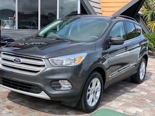 2018 Ford Escape SE 1FMCU9GD4JUB36717 2018 Ford Escape SE