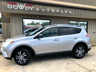 2018 Toyota RAV4 LE JTMZFREV4JJ194283 2018 Toyota RAV4 LE
