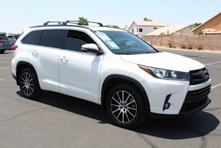 2018 Toyota Highlander XLE 5TDJZRFHXJS485290 2018 Toyota Highlander XLE