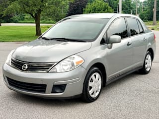 2011 Nissan Versa 1.8 S 3N1BC1AP7BL399046 2011 Nissan Versa 1.8 S