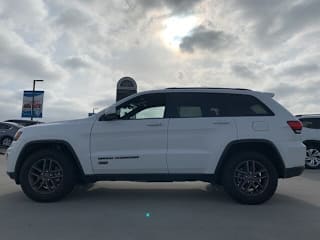 2017 Jeep Grand Cherokee Laredo 1C4RJEAG9HC674946 2017 Jeep Grand Cherokee Laredo