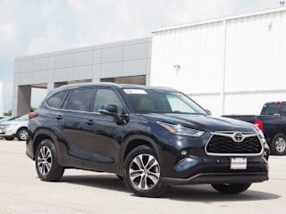2021 Toyota Highlander XLE 5TDGZRAH6MS031561 2021 Toyota Highlander XLE