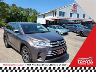 2018 Toyota Highlander LE 5TDBZRFH8JS812452 2018 Toyota Highlander LE