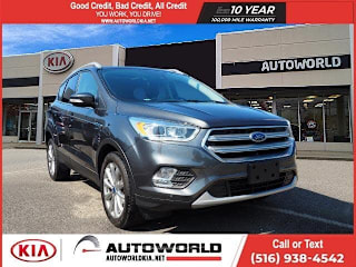 2017 Ford Escape Titanium 1FMCU9J91HUC90946 2017 Ford Escape Titanium