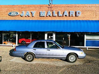 2004 Ford Crown Victoria 2FAHP71W34X172613 2004 Ford Crown Victoria