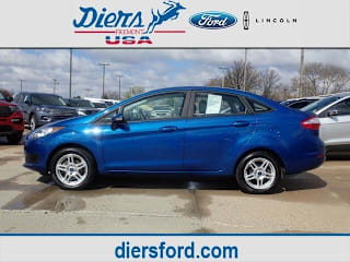 2019 Ford Fiesta SE 3FADP4BJ2KM163586 2019 Ford Fiesta SE