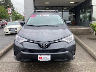 2018 Toyota RAV4 LE JTMBFREV3JJ742243 2018 Toyota RAV4 LE