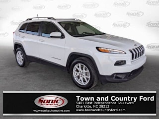 2017 Jeep Cherokee 1C4PJLCS7HD214630 2017 Jeep Cherokee