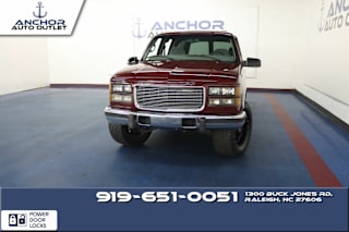 1999 GMC Suburban C2500 3GKGC26F4XG518412 1999 GMC Suburban C2500