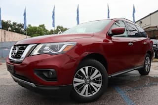 2018 Nissan Pathfinder SV 5N1DR2MM4JC668105 2018 Nissan Pathfinder SV