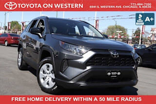 2019 Toyota RAV4 LE JTMH1RFV0KJ008037 2019 Toyota RAV4 LE