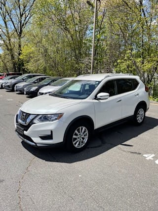 2018 Nissan Rogue SV KNMAT2MT1JP515500 2018 Nissan Rogue SV