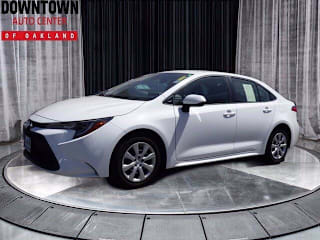 2020 Toyota Corolla LE JTDEPRAE5LJ070639 2020 Toyota Corolla LE
