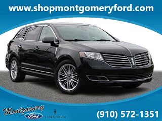 2019 Lincoln MKT Base 2LMHJ5AT2KBL03157 2019 Lincoln MKT Base
