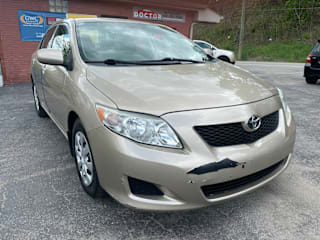 2010 Toyota Corolla LE 2T1BU4EE8AC307500 2010 Toyota Corolla LE