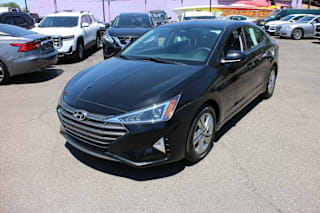 2019 Hyundai Elantra SEL KMHD84LF9KU730241 2019 Hyundai Elantra SEL