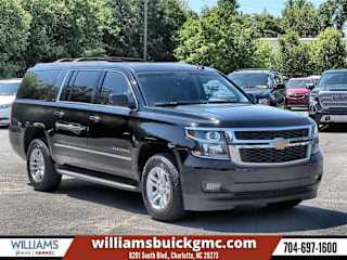 2018 Chevrolet Suburban LT 1500 1GNSKHKC2JR209589 2018 Chevrolet Suburban LT 1500