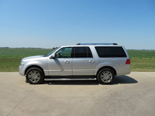 2010 Lincoln Navigator L Base 5LMJJ3J58AEJ03838 2010 Lincoln Navigator L Base