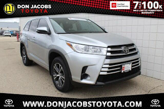 2018 Toyota Highlander LE 5TDBZRFH1JS832445 2018 Toyota Highlander LE
