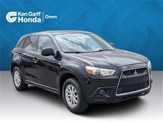2011 Mitsubishi Outlander Sport ES JA4AP3AU2BZ014736 2011 Mitsubishi Outlander Sport ES