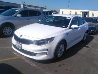 2018 Kia Optima LX 5XXGT4L30JG214182 2018 Kia Optima LX