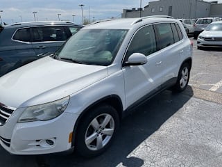 2010 Volkswagen Tiguan WVGAV7AX8AW516157 2010 Volkswagen Tiguan