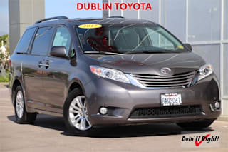 2017 Toyota Sienna XLE Premium 8-Passenger 5TDYZ3DCXHS898534 2017 Toyota Sienna XLE Premium 8-Passenger