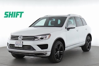 2017 Volkswagen Touareg WVGRF7BP5HD003890 2017 Volkswagen Touareg