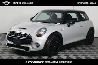 2018 MINI Hardtop 2 Door WMWXP7C55J2A48030 2018 MINI Hardtop 2 Door