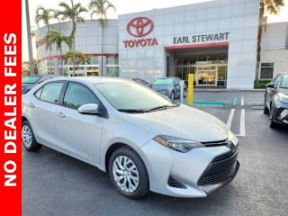 2018 Toyota Corolla LE 5YFBURHE3JP830061 2018 Toyota Corolla LE