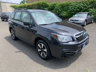 2018 Subaru Forester 2.5i JF2SJABC2JH412105 2018 Subaru Forester 2.5i