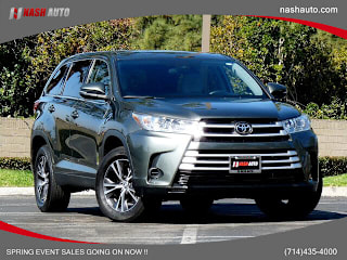 2019 Toyota Highlander 5TDZARFH8KS053745 2019 Toyota Highlander