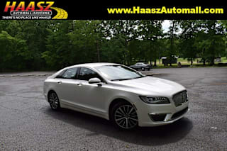 2019 Lincoln MKZ Base 3LN6L5A90KR610734 2019 Lincoln MKZ Base