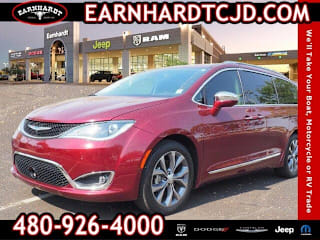 2018 Chrysler Pacifica Limited 2C4RC1GG2JR258230 2018 Chrysler Pacifica Limited