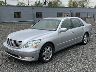 2004 Lexus LS 430 Base JTHBN36F640156135 2004 Lexus LS 430 Base