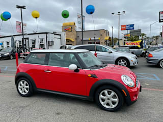 2009 MINI Cooper Base WMWMF33589TW79816 2009 MINI Cooper Base