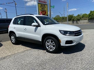 2017 Volkswagen Tiguan 2.0T S 4Motion WVGBV7AX0HW505312 2017 Volkswagen Tiguan 2.0T S 4Motion
