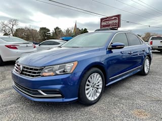 2017 Volkswagen Passat 1VWBT7A37HC018231 2017 Volkswagen Passat