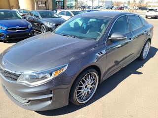 2017 Kia Optima 5XXGT4L30HG147142 2017 Kia Optima