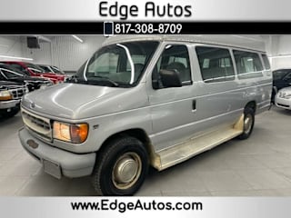 2000 Ford E-350 XL SD 1FBSS31S7YHB04927 2000 Ford E-350 XL SD