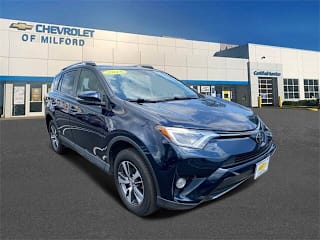 2018 Toyota RAV4 XLE JTMRFREVXJJ176368 2018 Toyota RAV4 XLE