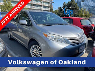2015 Toyota Sienna XLE 8-Passenger 5TDYK3DC9FS553125 2015 Toyota Sienna XLE 8-Passenger