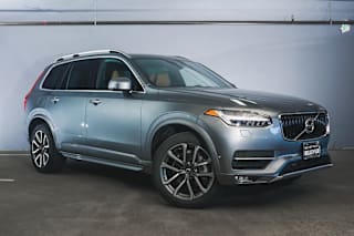 2018 Volvo XC90 T6 Momentum YV4A22PK5J1358902 2018 Volvo XC90 T6 Momentum