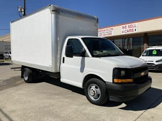2017 Chevrolet Express Cutaway 1GB3GSCGXH1107354 2017 Chevrolet Express Cutaway