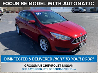 2017 Ford Focus SE 1FADP3K23HL330356 2017 Ford Focus SE