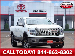 2018 Nissan Titan Platinum Reserve 1N6AA1E57JN540698 2018 Nissan Titan Platinum Reserve