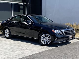 2018 Mercedes-Benz E-Class E 300 4MATIC WDDZF4KB4JA388525 2018 Mercedes-Benz E-Class E 300 4MATIC