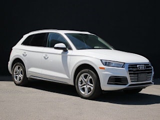2018 Audi Q5 2.0T quattro Premium WA1ANAFY9J2077300 2018 Audi Q5 2.0T quattro Premium