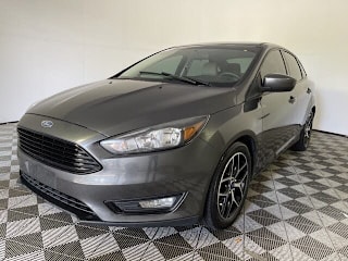 2018 Ford Focus SE 1FADP3F28JL266069 2018 Ford Focus SE