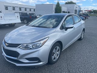 2018 Chevrolet Cruze LS Auto 1G1BC5SM3J7143233 2018 Chevrolet Cruze LS Auto